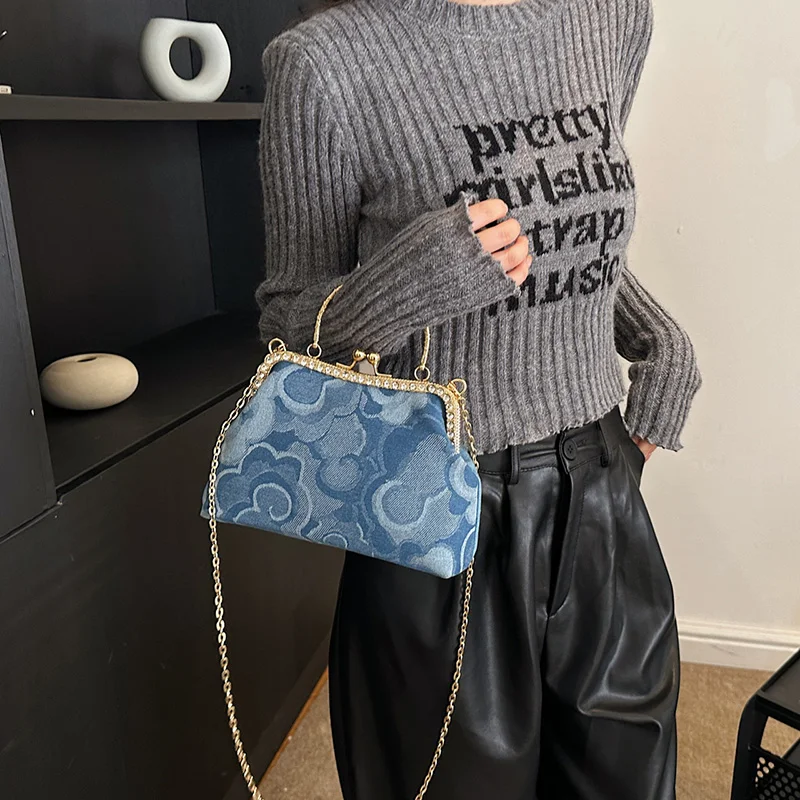 2024 New Vintage Women Crystal Denim Chain Shoulder Bags Metal Handle Kiss Lock Crossbody Bags Kiss Lock Frame Evening Clutch