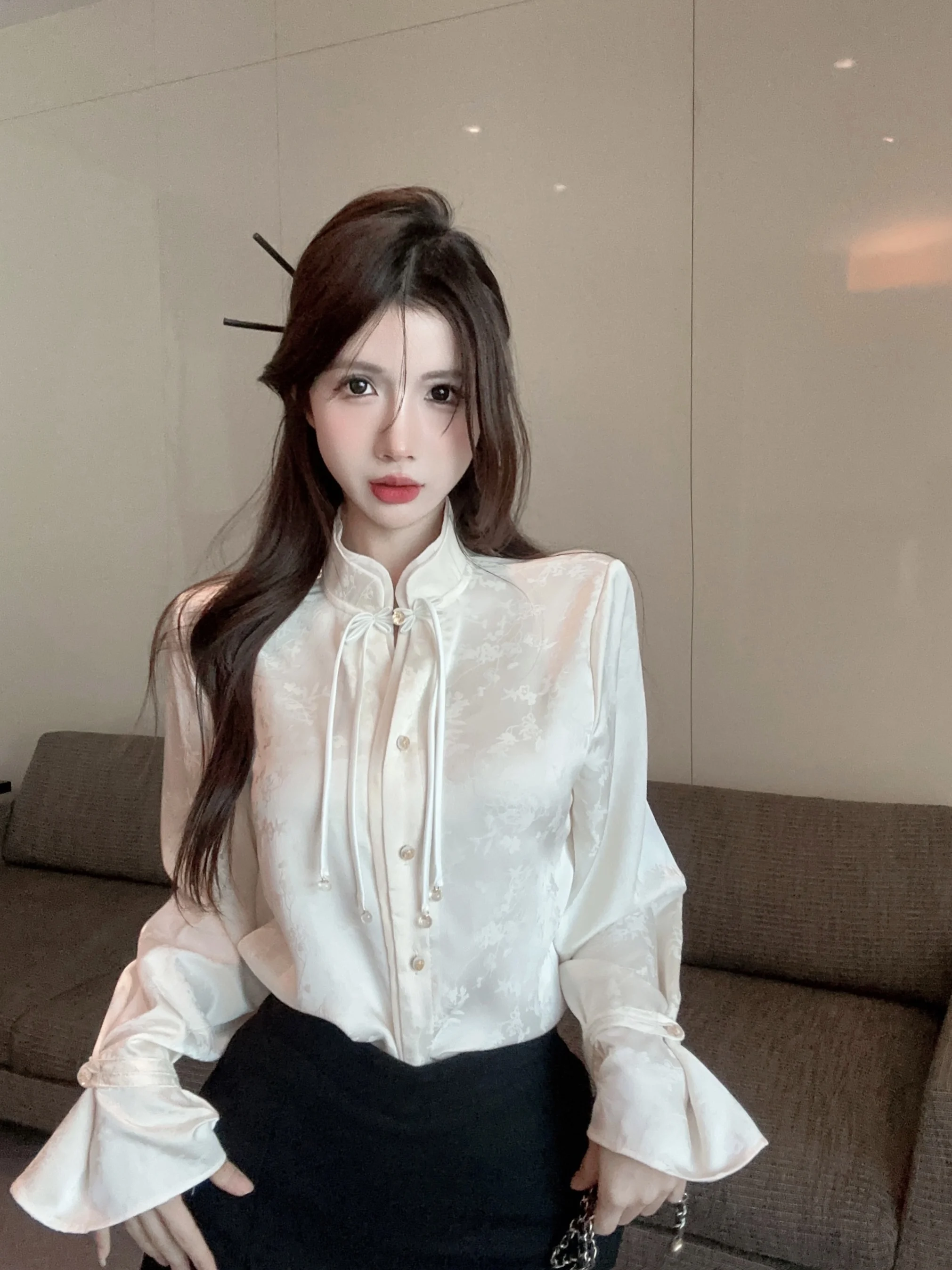 Ele solto chinês sle irt com sves queimados e botão detalhando bordado floral design commute faion top feminino