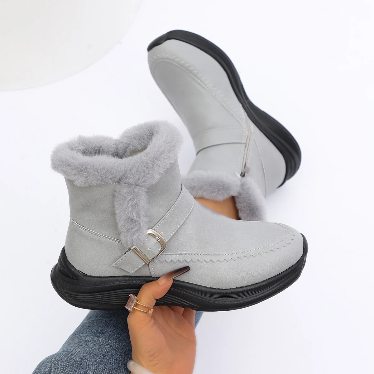 2026 Winter Neue Mode Damenstiefel Verdickte Warme Baumwollschuhe Wildleder Dickbesohlte Rutschfeste Damen-Sneaker Lässige Schneestiefel – Detail 24