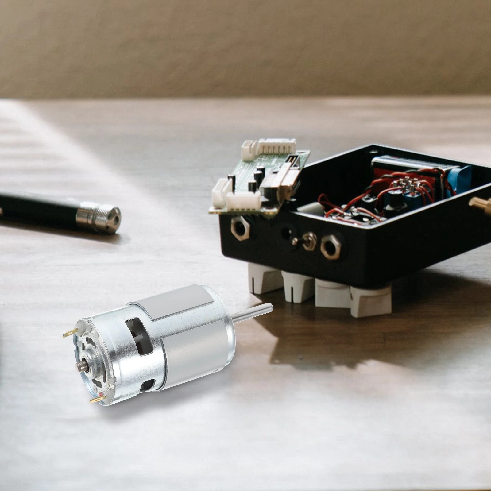 

775 Dc Motor 24V Mini Electric Motor Cylindrical Dual Ball Bearing High Stability and Longevity for Electronic Components