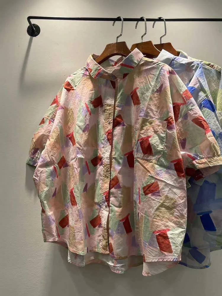 

Летняя женская винтажная рубашка 2024 года в гонконгском стиле с принтом, свободного кроя, с коротким рукавом, отложным воротником, повседневный топ из чистого хлопка для города