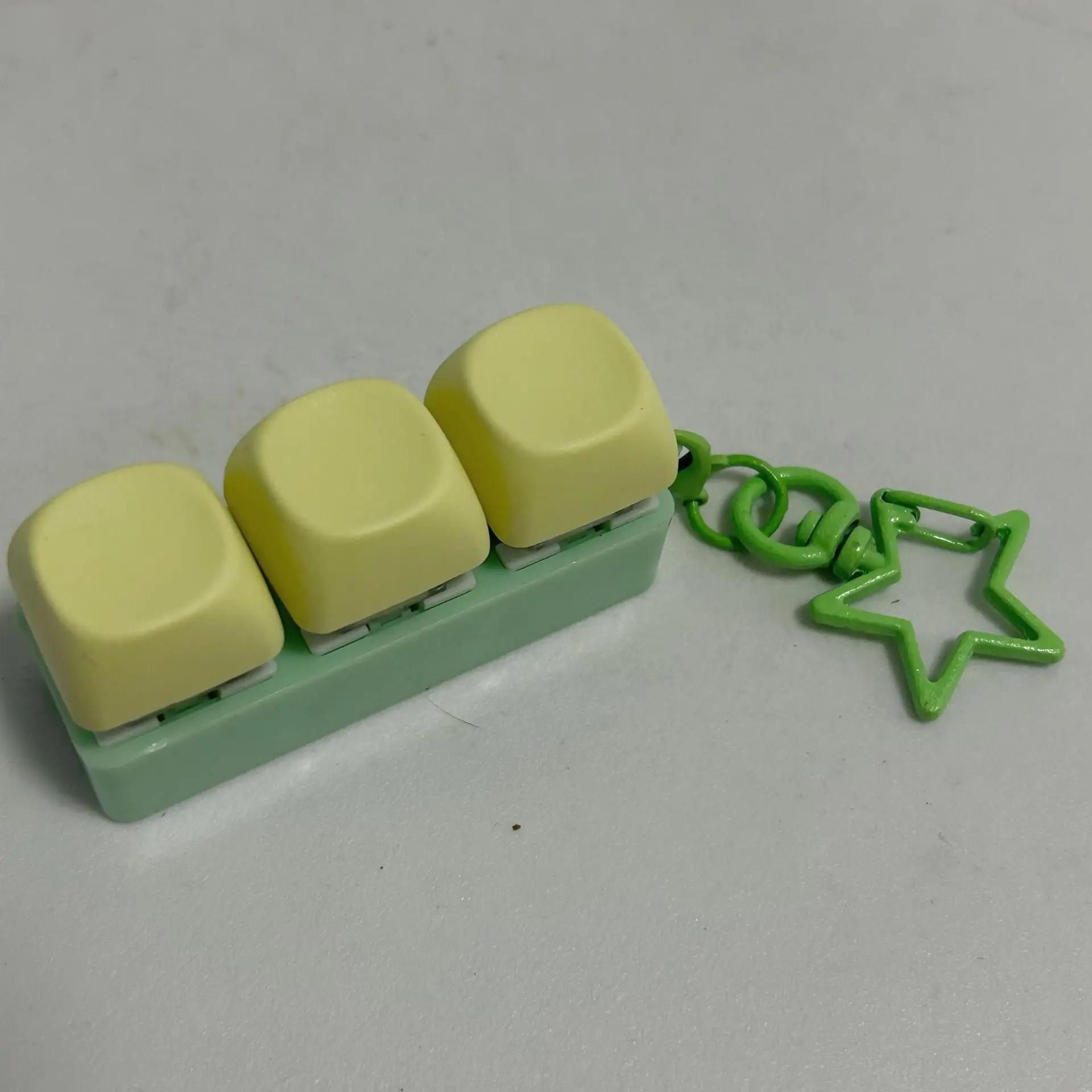 New Macaron Mechanical Keyboard Decompression Toys Triple Keyboard Shaft Tester Office Fun Finger Press Relaxation Fidget Toys