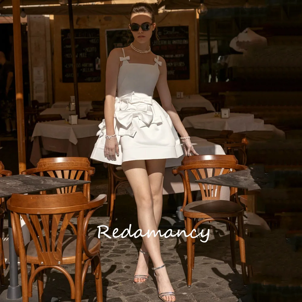 Redamancy-vestido de novia blanco sin tirantes, traje Sexy de satén con lazo, corte en A, Espalda descubierta, ajustado hasta la rodilla, para fiesta, 2024