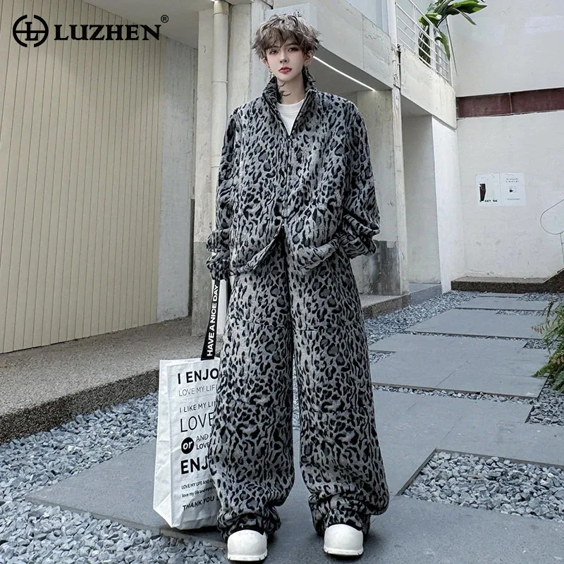 

LUZHEN 2025 осень-зима новые комплекты из двух предметов, оригинальное пальто с леопардовым принтом и двойной молнией, мужские красивые уличные повседневные брюки JY4830