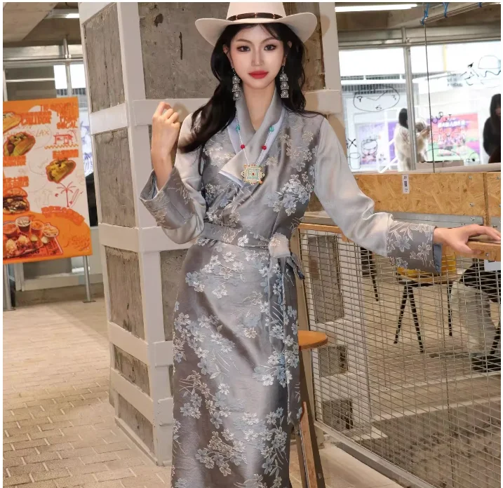 

Women's Tibetan Bola Skirt Temperament Long Skirt Retro Classic Xizang Clothes