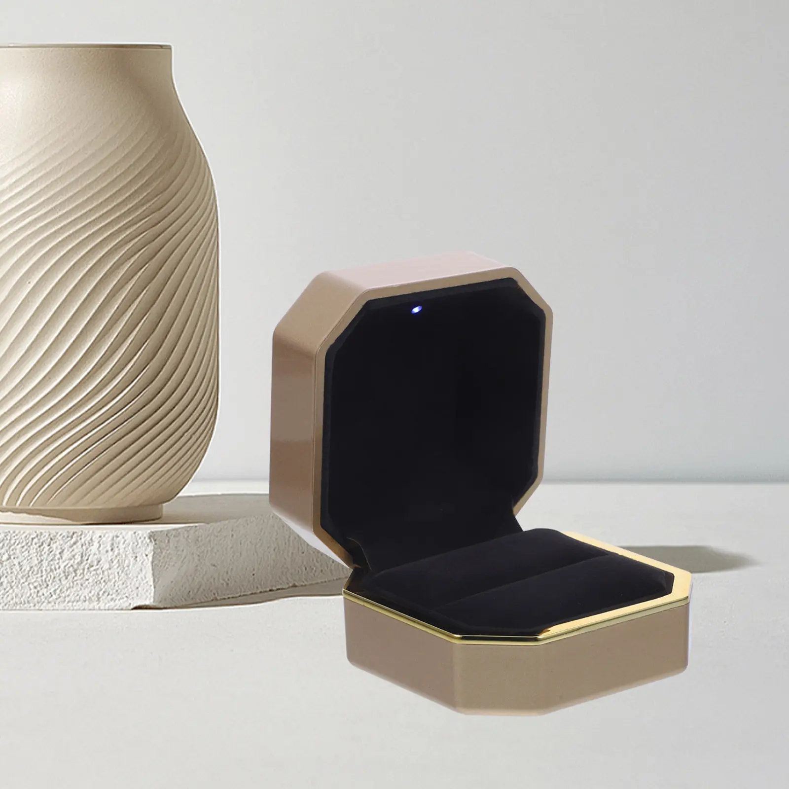 

Wedding Ring Box Lighted Decorative Case Safe Material for Engagement Proposal Jewelry Display Ring Boxes