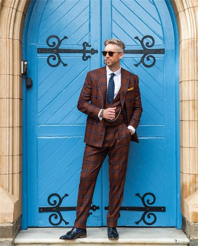 

Plaid Men Suits Set Formal Brown 3 Pcs Wedding Tuxedo Groom Wear Blazer+Pants+Vest Custom Made Double Breasted Office Jacket