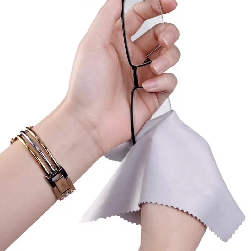 Freshguy  Eyeglass Cleaning Cloth Microfiber Adaptable For Screens Lenses Nylon Or Polaroid Glasses 15*15cm Random Color