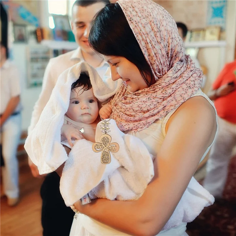 ABWR-40Pcs llavero de recuerdo de bautismo llavero de madera cruzado llavero de diseño de madera de bautizo con bolsa para primera comunión