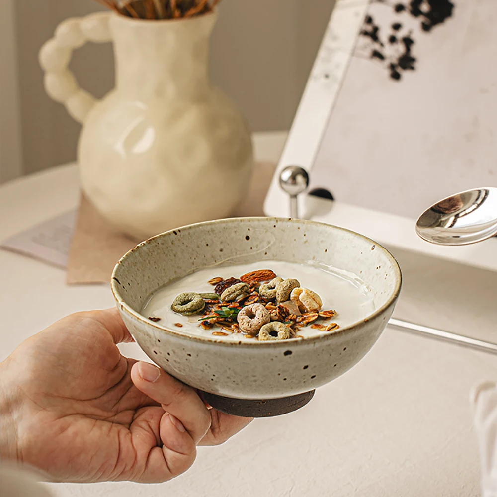

Japanese Vintage Ceramic Bowl Round Retro Designed Restaurant Household Food Container Soup Rice Milk Oats Breakfast Bowls
