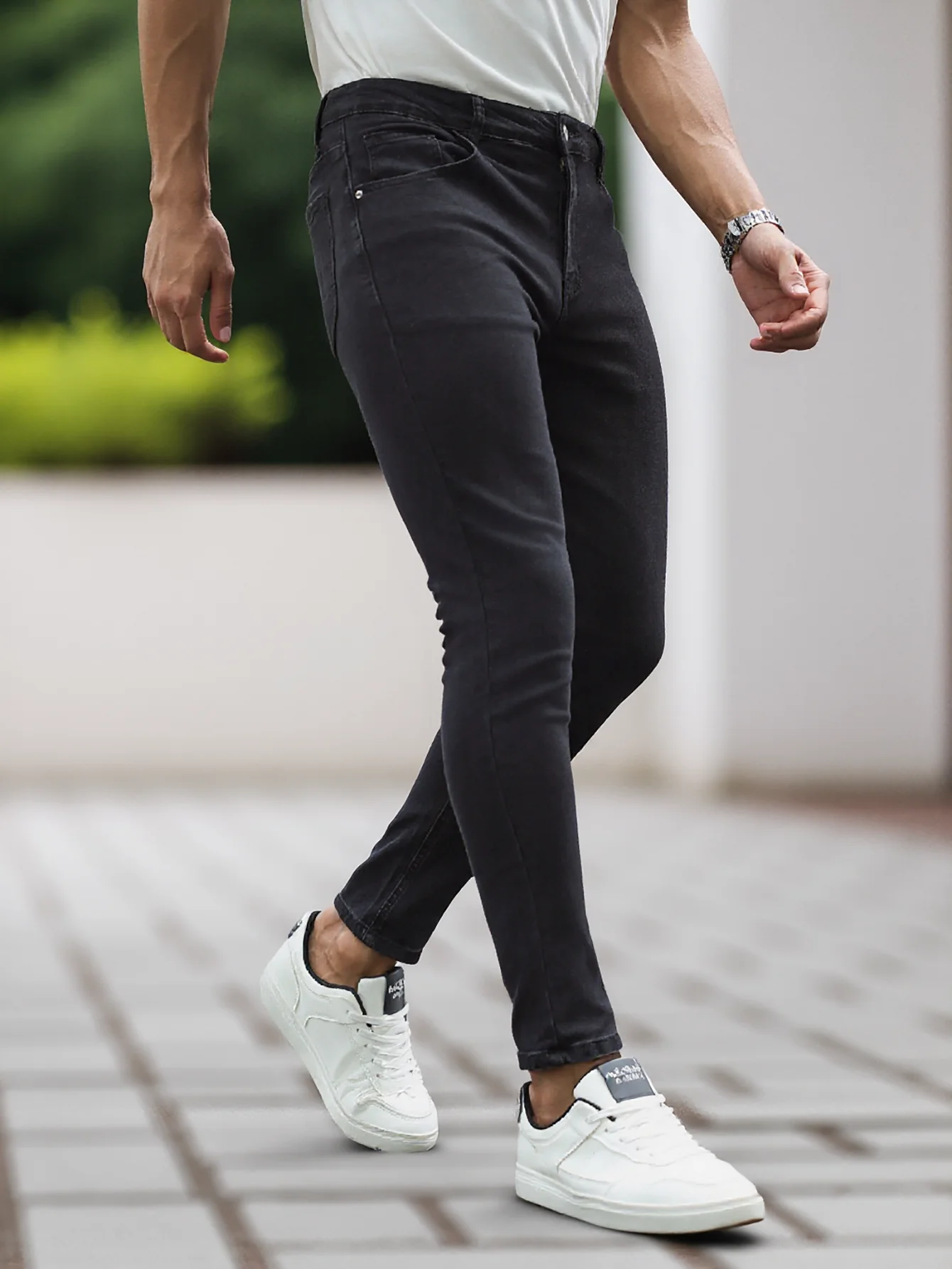 Men's Slim Fit Stretch Denim Jeans - Classic Black Washed Skinny Pants with Side Seam Detail