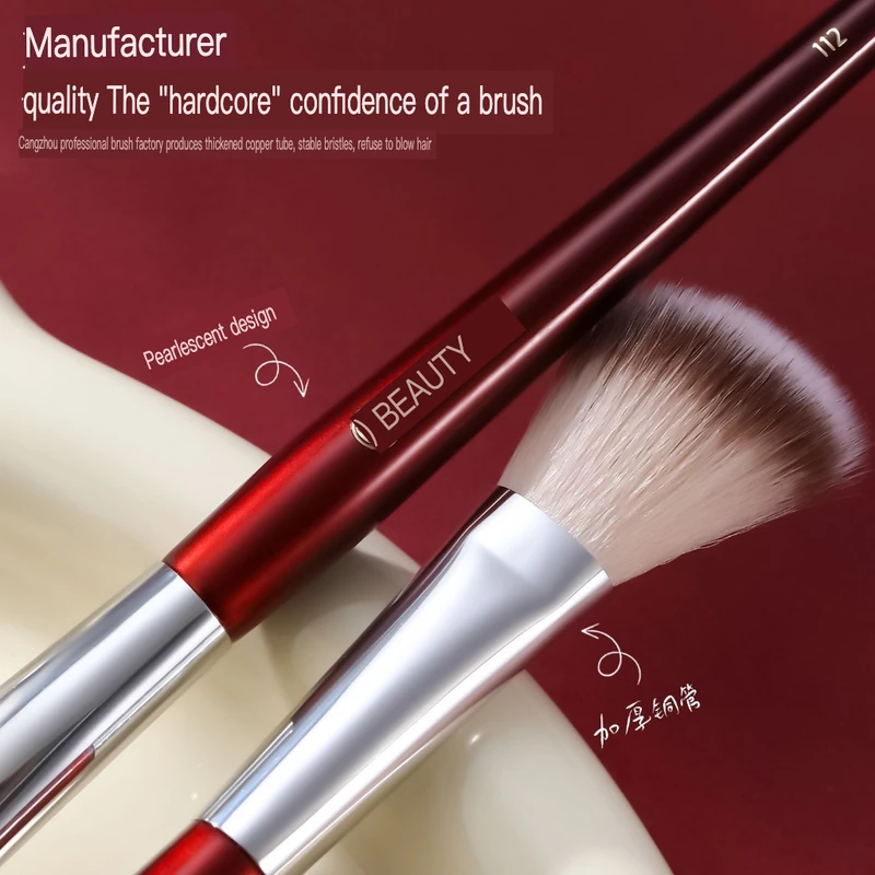 Blush Stippling Angled Liquid Blush Brush, Specialized Cream For Contouring, Portable Single-Piece Facial Makeup Brush