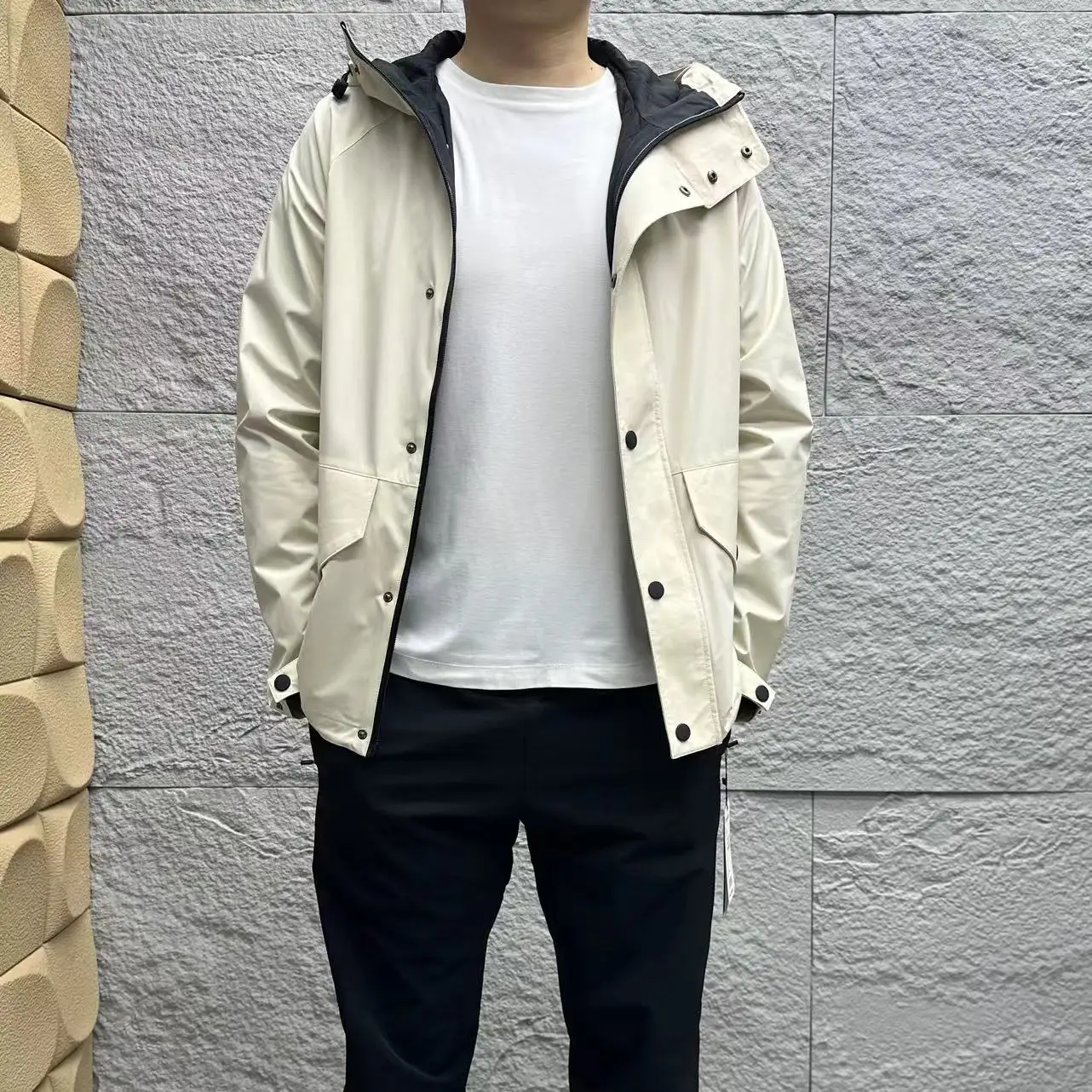 

Red Simple Men's Outdoor Functional Hooded Open Cardigan Jaet Windproof Waterproof Spor Casual Fall Season Long Sve