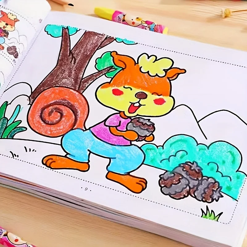 48-seitiges kreatives Doodle- und Malbuch. Interaktives Skizzenbuch für frühes Lernen mit bunten Cartoon-Tieren. Niedliches Skizzenbuch – Detail 2