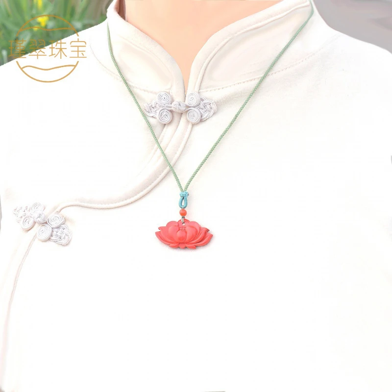 Natural high-content red pendant, fashionable neck accessory