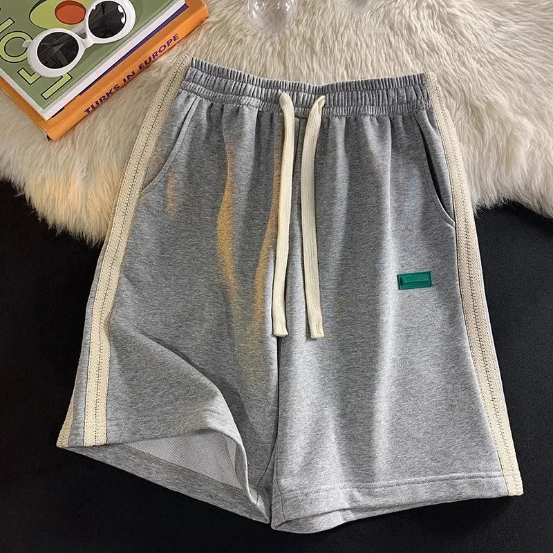 

Women's Plus Size Fashion Versatile Casual Sporty Style Classic Black and White Contrast Comfortable Loose Five-Quarter Shorts