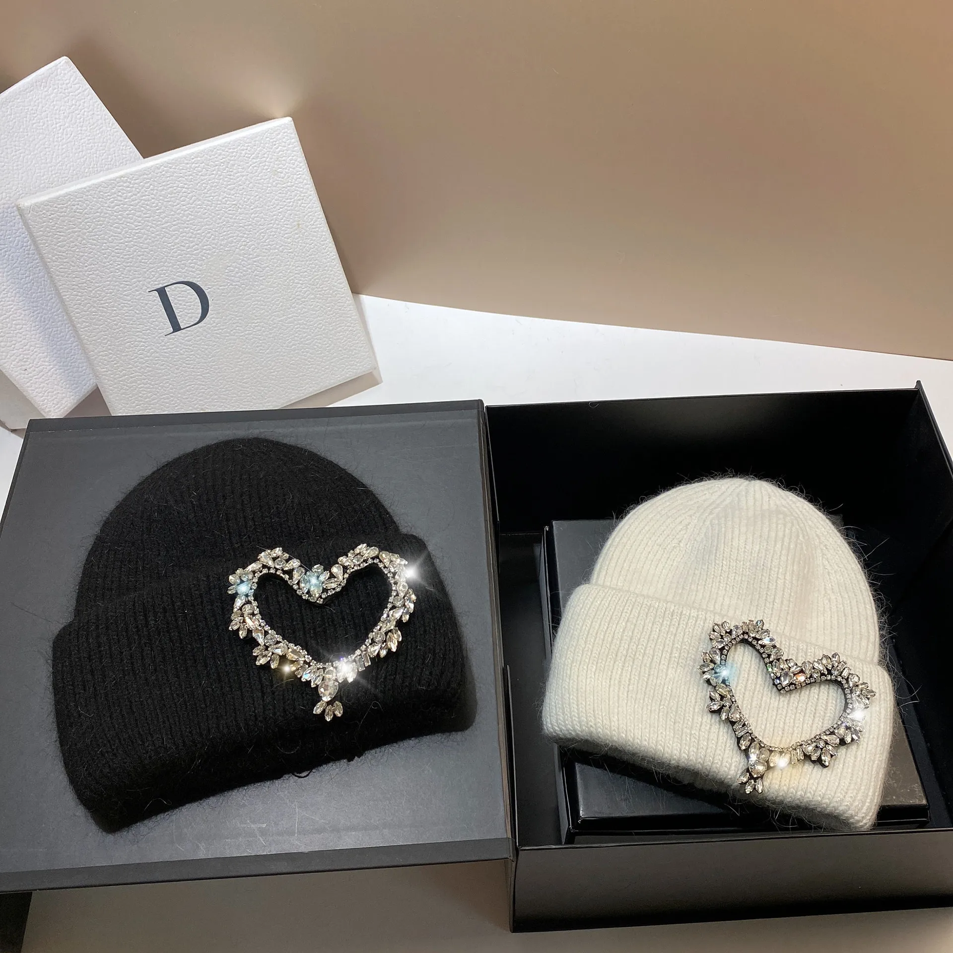 Luxury Heart Rhinestone Winter Beanies Women Solid Color Real Rabbit Fur Knitted Hat Lady Fashion Warm Pullover Caps Gifts