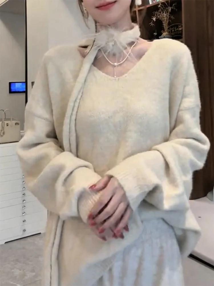 

Korean Sle Soft V-Ne Knitwear with Saes Women's plus Size Slimming Top Warmth for Autumn And Winter Season