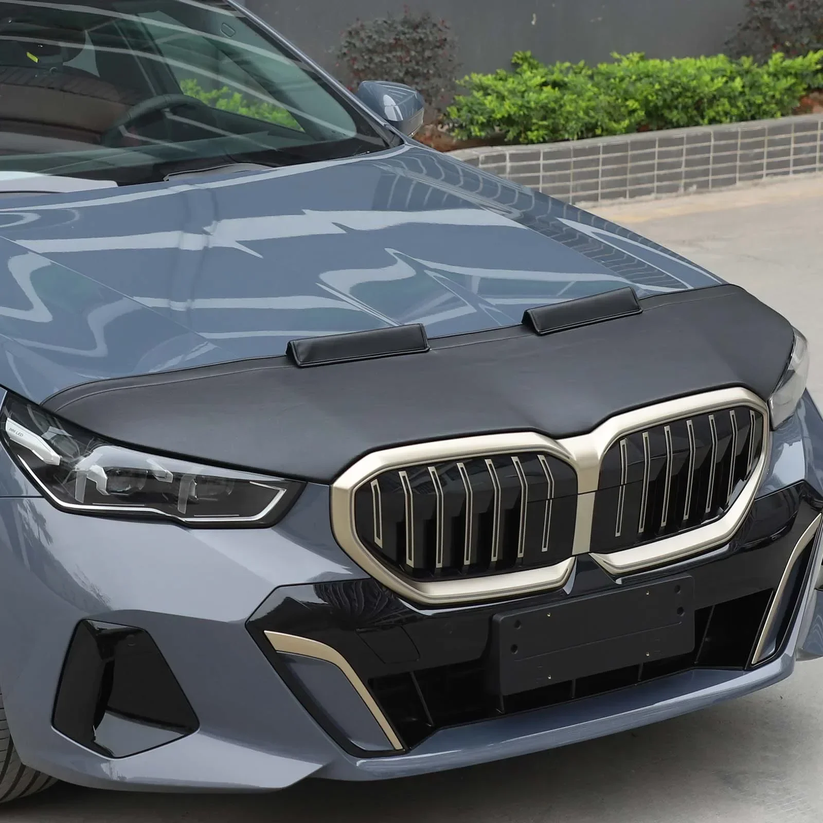 1Pcs For BMW 5 Series G60 2024+ Car Hood Sand and Stone Deflector Protection Cover Leather Exterior Modification  Accessories