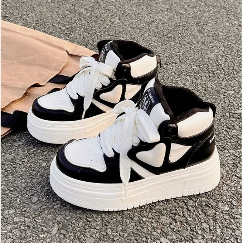 

New Elegant Breathable Round Toe Sports Leisure Shoes for Winter Fashionable Hot Selling Comfortable Flat Bottom Women's Shoes