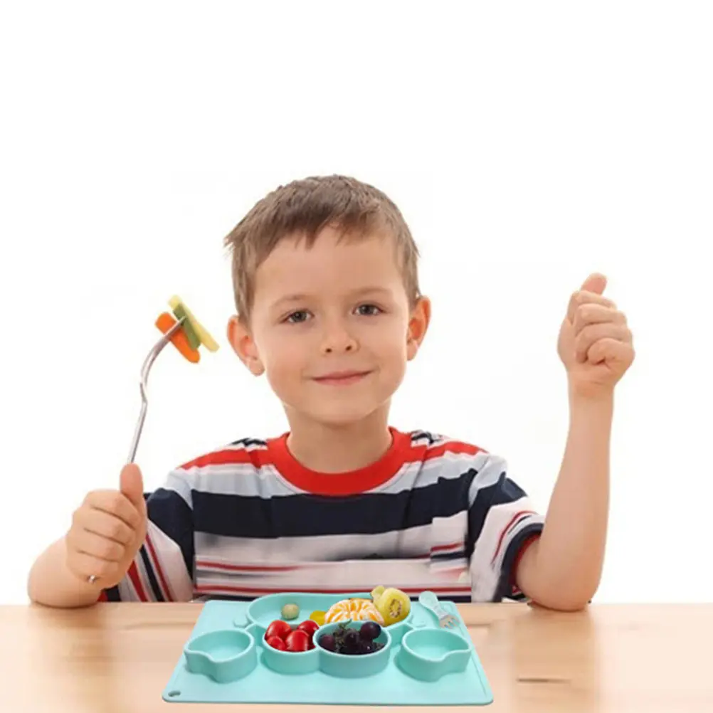 

Silicone Crab Shape Dining Tray One Piece Suction Baby Feeding Mat Food Grade Non Slip Meal Plate for Kids Green
