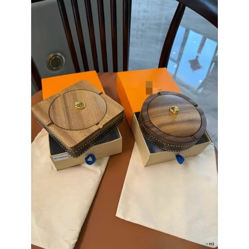 

Walnut rivet ashtray pu leather liner stainless steel cover with non-slip pad square and round