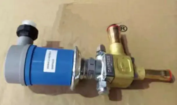 Electronic expansion valve 30HX412-322-EE-A 30HX413-142-EE-A 068F0037 068F0039