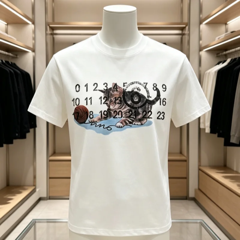 AutumnWinterNew Fashionable Kitten Calendar Printed T-shirt Loose, Comfortable, Fashionable Sports Short Sleeve Men's T-shirt