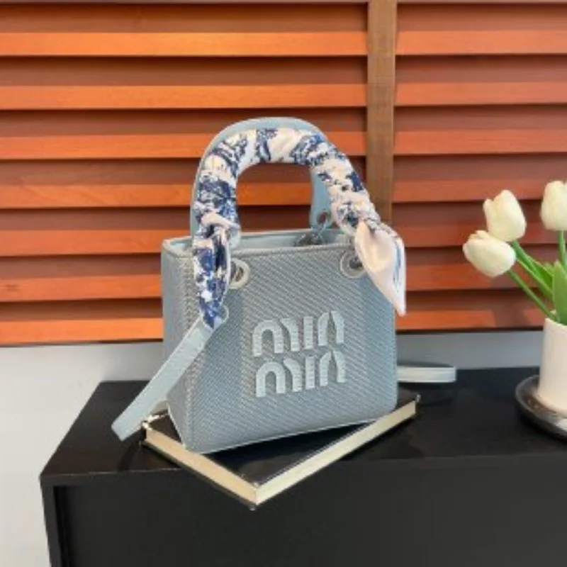 Bolso bandolera de mujer con diseño creativo, elegante y portátil, ideal para viajes y ropa casual