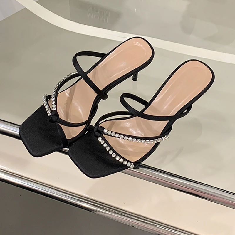 

Sexy Summer Open Toe Slippers Woman Square Head Rhinestone Satin Sandals Slip On Low Heels Party Stripper Mules Ladies Shoes