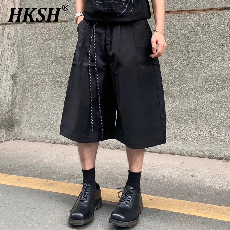 

HKSH, новые летние мужские элегантные модные шорты со съемными шнурками, плиссированные капри, шикарные повседневные однотонные брюки HK6078