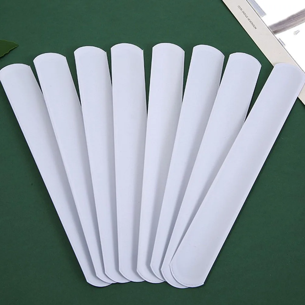 

24Pcs Blank White Slap Bracelets DIY Graffiti Snap Bands Simple Chic Party Favors for Adults Festival Fun