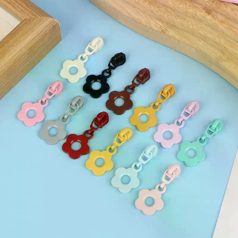 10Pcs Cute Little Flower Zipper Head For #3 Nylon Zippers Suitable For Home Sewing DIY Handmade Zipper Replacement