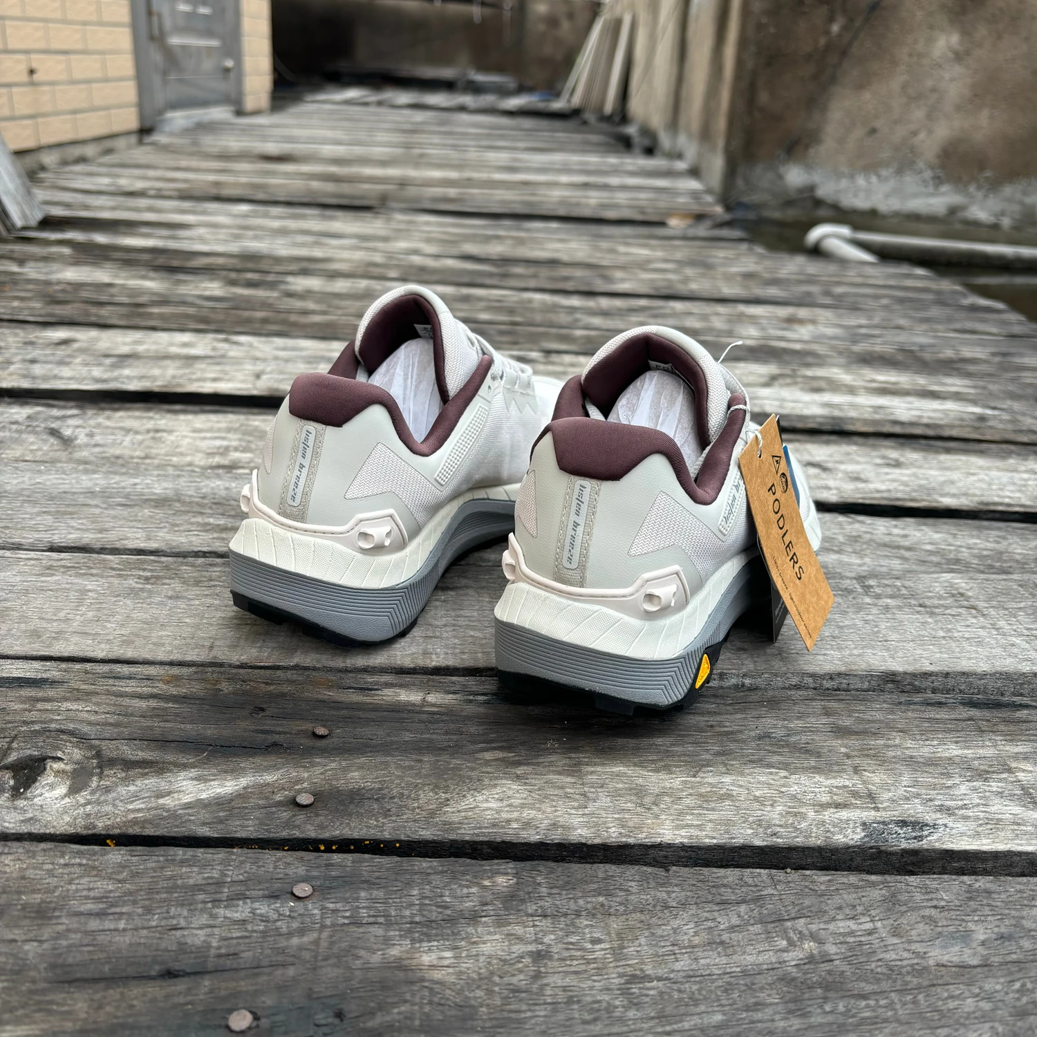 

Men's Wide-Fit Running Shoes Comfortable Wide-Fit Jogging Shoes Trail Running Shoes Unisex Anti-Slip Sports Shoes