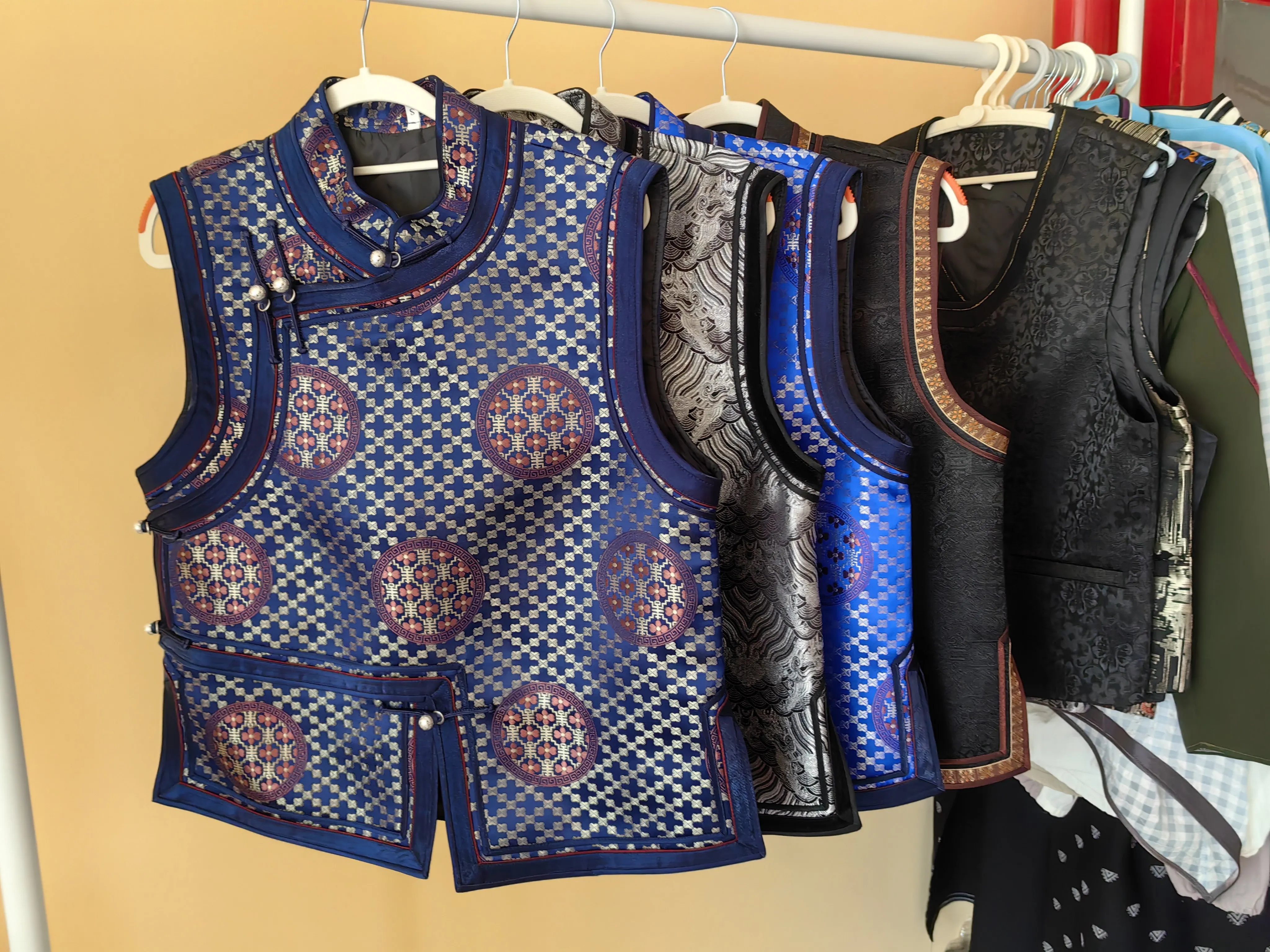 Mongolian Men's Vest New Four Seasons Ethnic Style Vest Dance Performance Mongolian Loose Waistcoat Casual Clothes