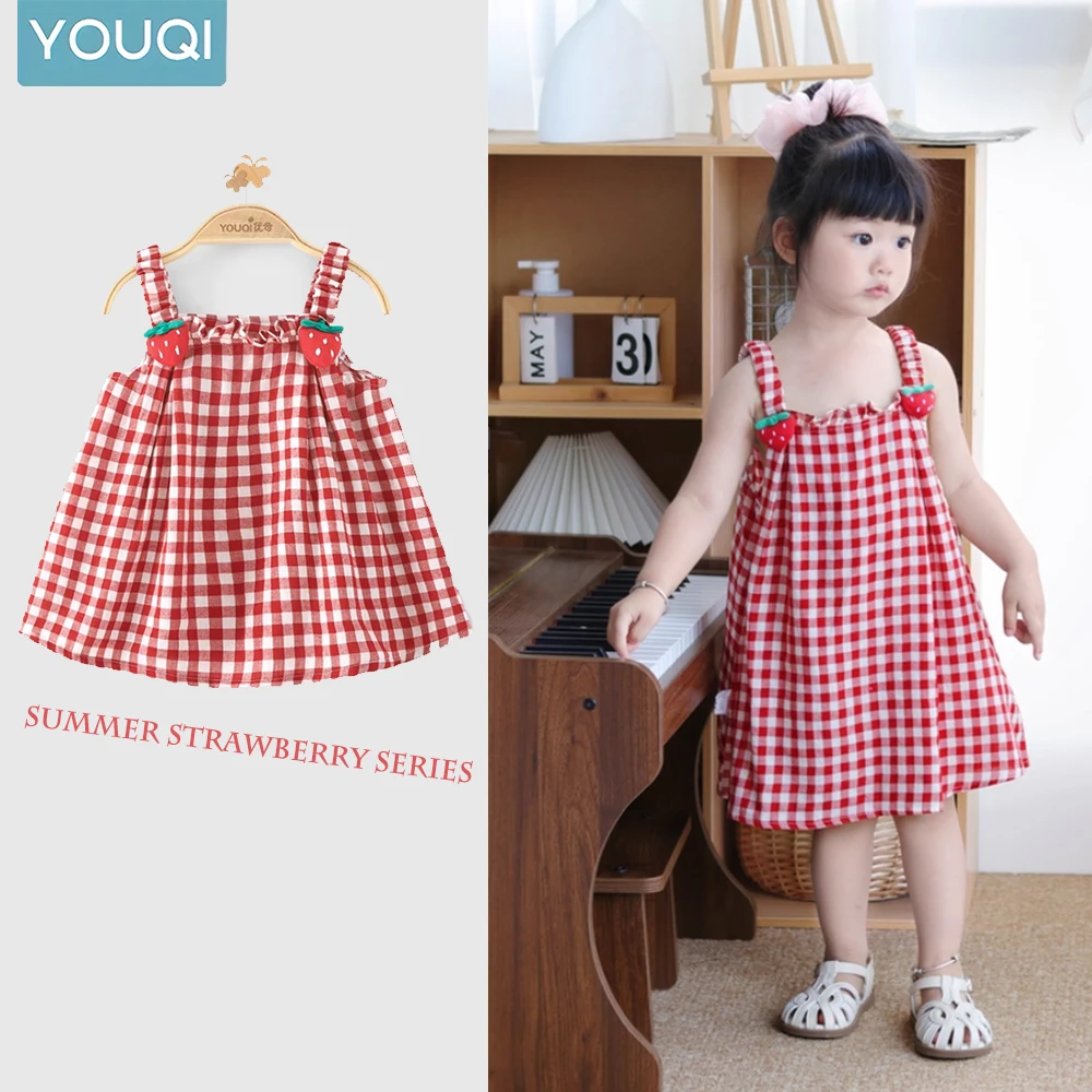 

Новое летнее платье принцессы в стиле клубники на бретелях, подходящее для милой милой маленькой девочки летом