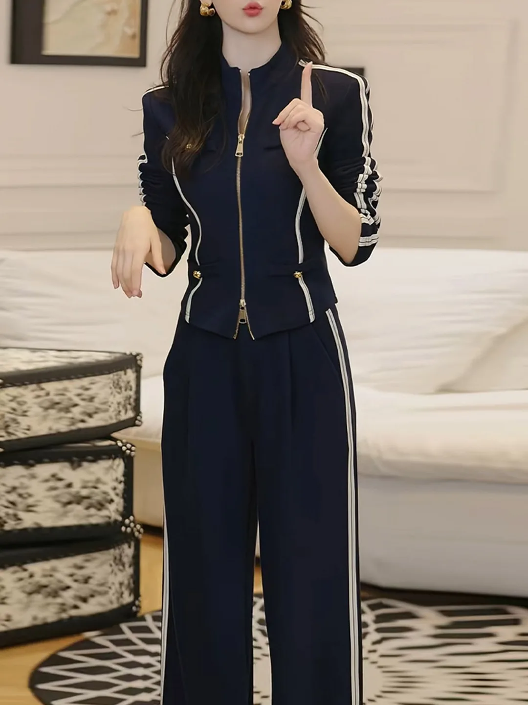

Fashionable Sporty Women's Two-Piece Set Casual Cool Autumn High-Waisted Wide-Leg Pants Slimming Effect Zipper Decoration