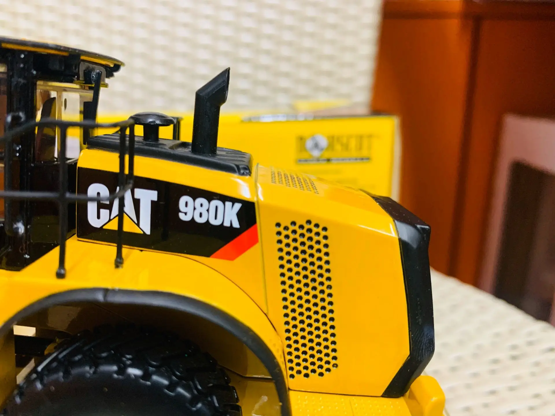 980K Wheel Loader 1/50 Scale DieCast Model New in Original Box 55289