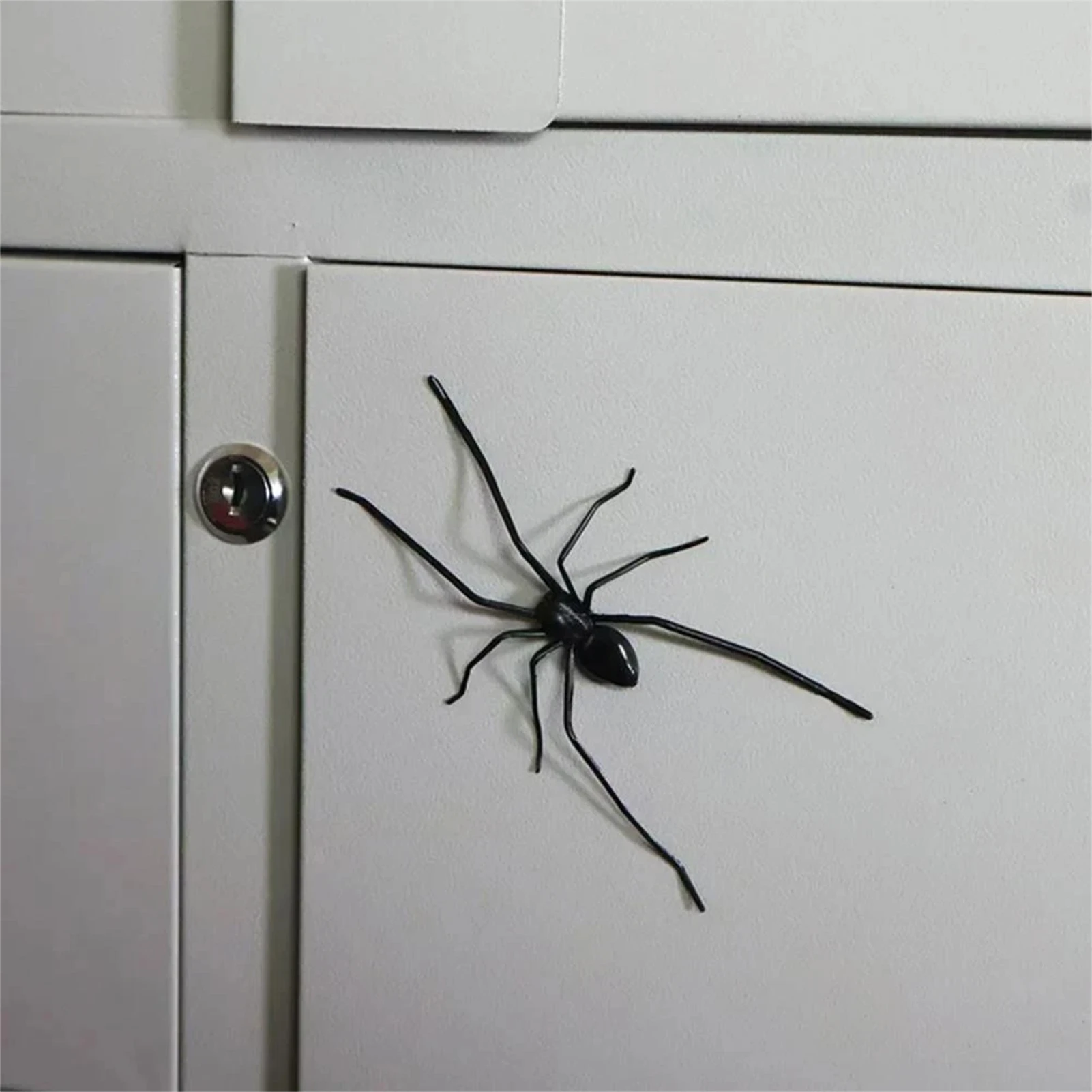 Funny Fridge Magnetic Spiders Creepy Crawly Magnetic Fridge Decor for Haunted House Party & Kitchen Prank