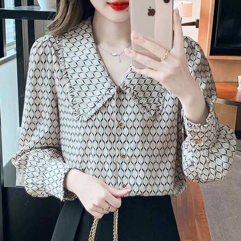 Female 2024 Spring New Turn Collar Retro Dot Bubble Sleeve Temperament Long Sleeve Chiffon Shirt Women Blouse