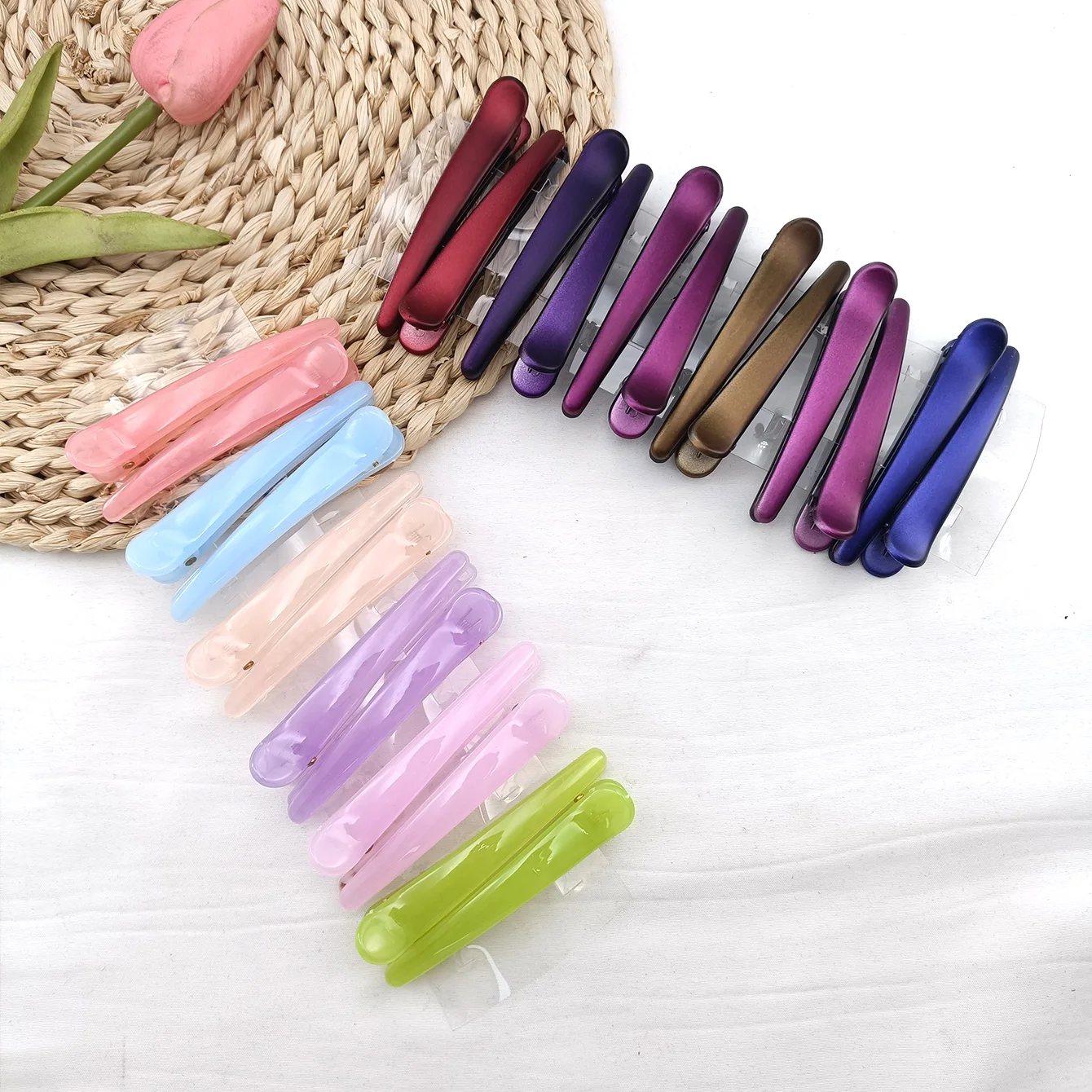 12Pcs Card Pack 8cm Colorful Plastic Alligator Hair Clips Multi‑Colors Salon Hair Styling Plastic Duckbill Hair Clips