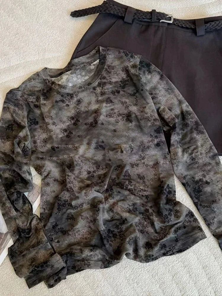 เสื้อสตรีสไตล์เกาหลี แขนยาว ทรงหลวม ผ้าเนื้อนุ่ม รุ่นใหม่ สำหรับฤดูใบไม้ผลิและฤดูใบไม้ร่วง ดีไซน์ย้อนยุค แมทช์ได้กับทุกชุด ช่วยให้ดูผอมลง พร้อมลายปัก