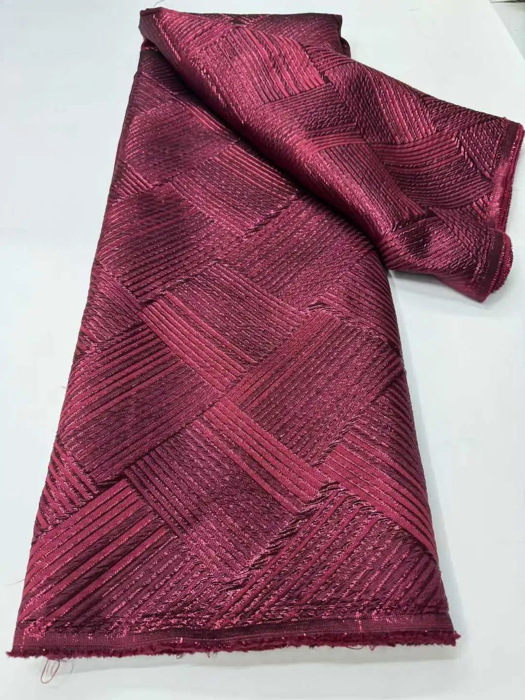 

2025 New Design African High-Quality Jacquard Brocade Lace Fabric Golden Line Embroidery French Tulle for Dress Sewing Material