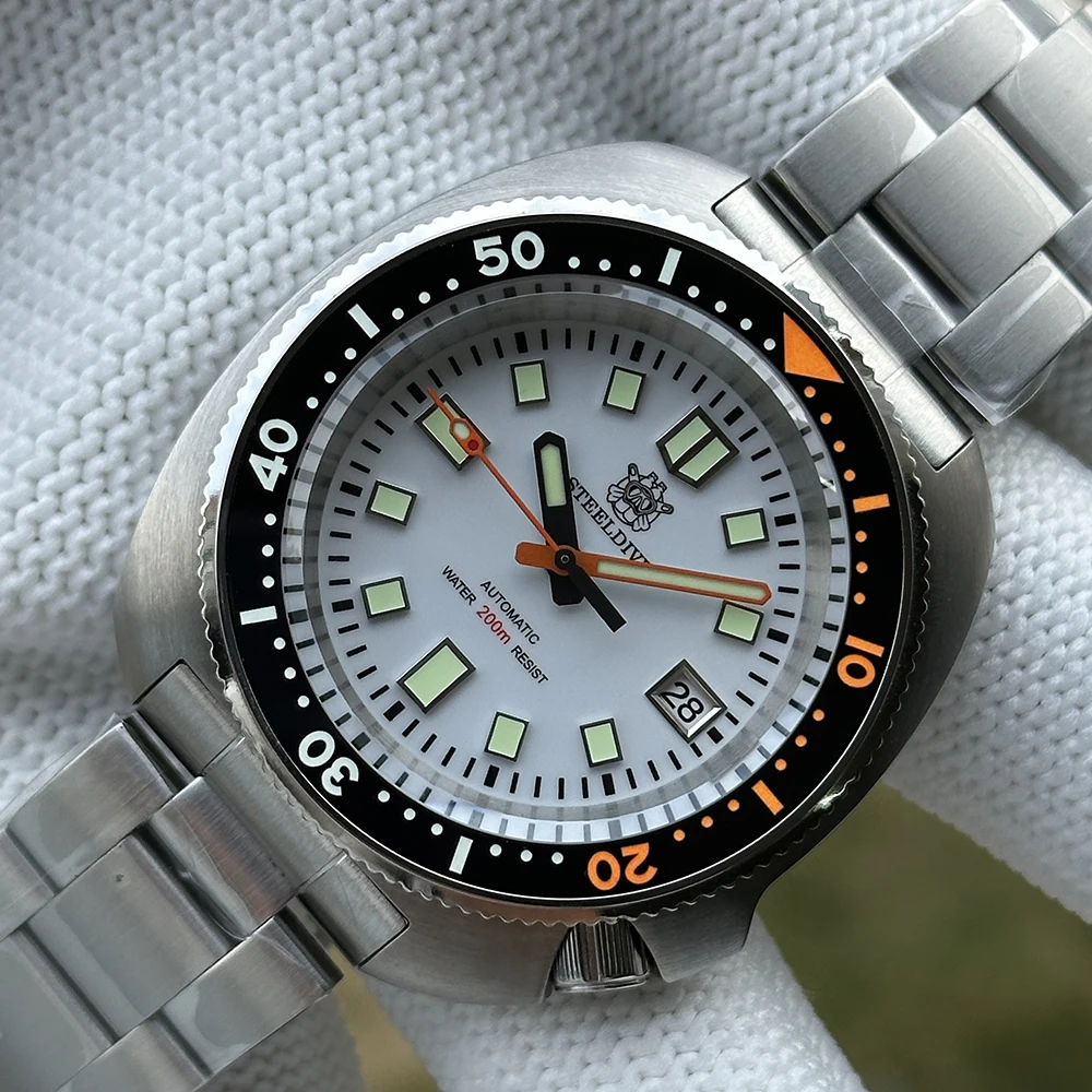 STEELDIVE Brand SD1970C Taucheruhr mit weißem Zifferblatt, Captain Willard NH35 Uhren, TURTLE wasserdicht, 200 m, Taucheruhren für Herren