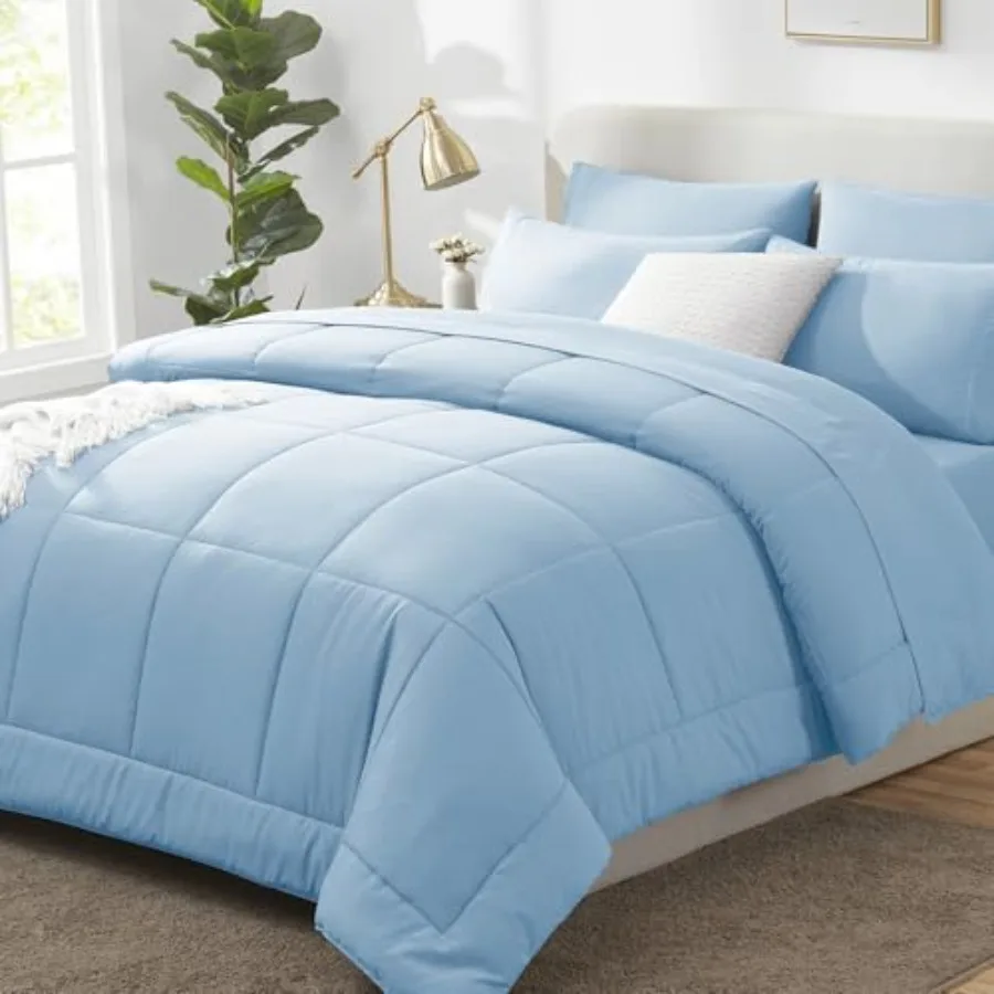 

Комплект постельного белья из 7 предметов: синее одеяло-комплект, всесезонное, с вышитым стеганым одеялом, плоской простыней и натяжной простыней.