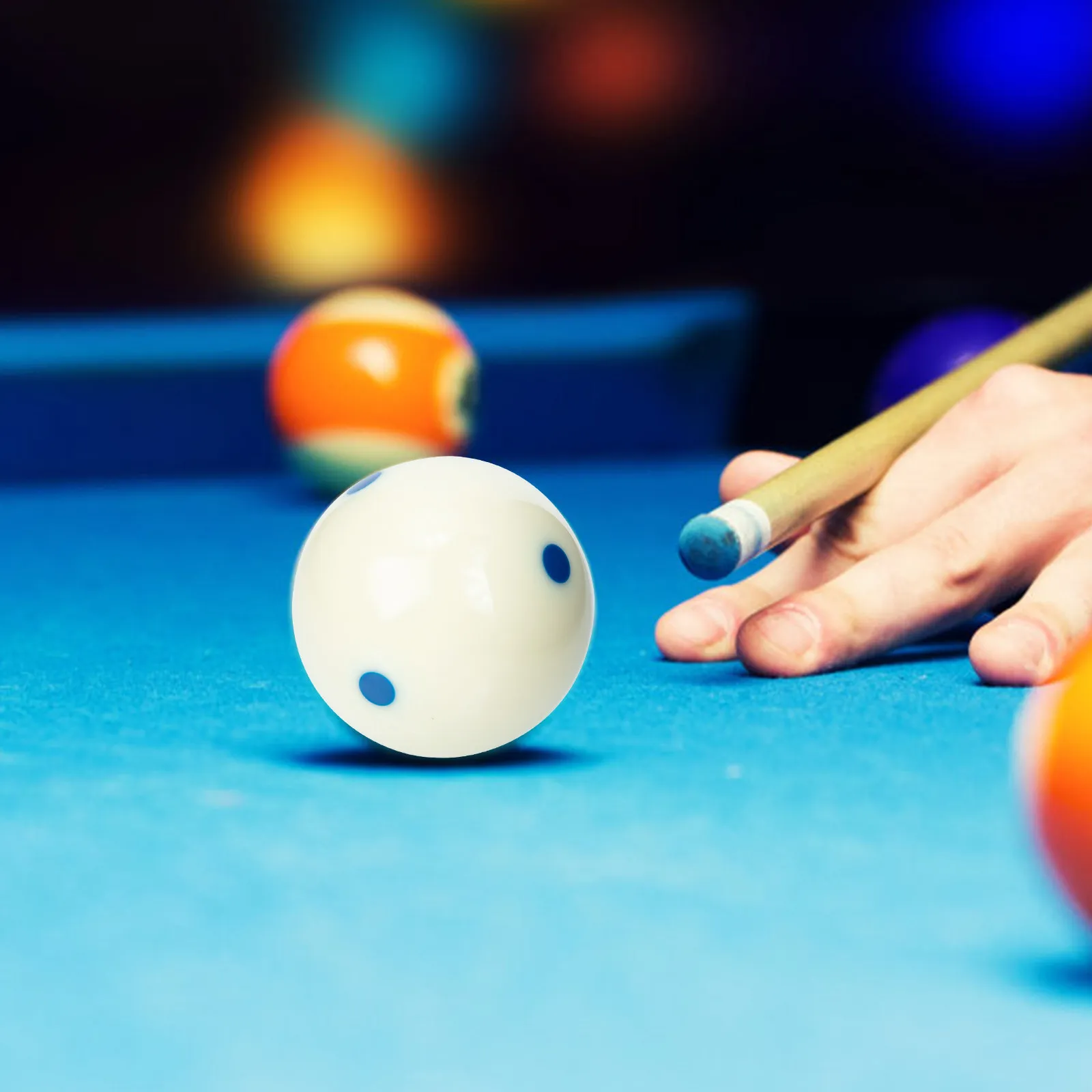 

Professional Resin Cue Ball for Billiards Training Precision Balanced Roundness 6 Dots Design Wear Resistant Scratch Proof