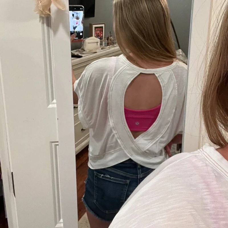 تي شيرت يوجا رياضي جديد للسيدات لعام 2024 تي شيرت فضفاض يسمح بمرور الهواء #2