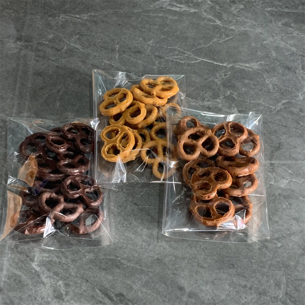 Deutsch alkalisches Wasser Brot Knoten salzig Keks Kreis Bogen Kuchen Mahlzeit Ersatz kleine Snacks Modell Party Dekoration Film Requisiten – Detail 4