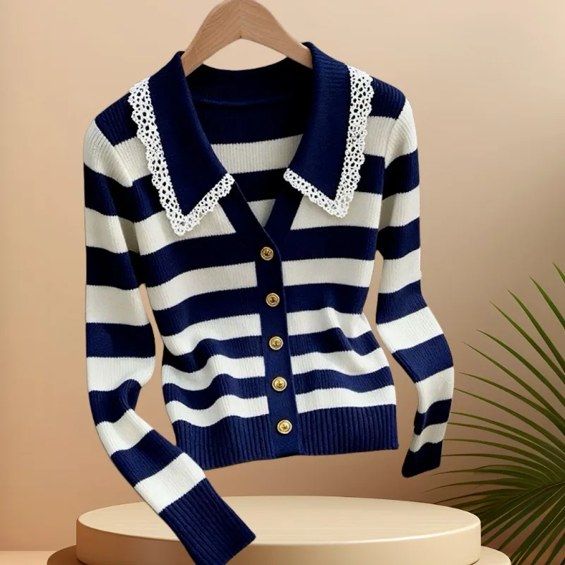 

New Autumn Collection Featuring Laid-back Trendy and Youthful Knitted Sweater Striped Design Versatile Slimming Form-fitting Top