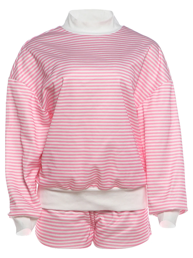 Weird Puss Stripe Patchwork 2-teiliges Set für Damen, T-Shirt mit Rundhalsausschnitt und langen Ärmeln + Mini-Shorts, lässiger, schlichter und bequemer Alltagslook – Detail 2